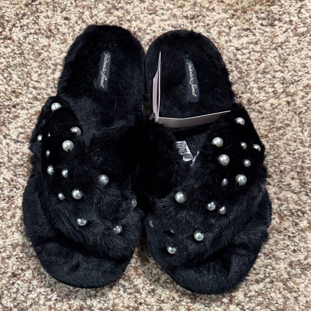Victoria's Secret Black Faux Fur Pearl-Embellished Slide Slippers Size M